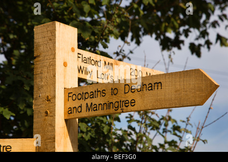 Flatford signe sentier East Bergholt Suffolk Angleterre Banque D'Images