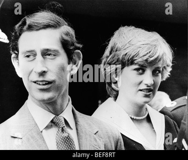 Le Prince Charles et la Princesse Diana visiter Constabulary Siège Banque D'Images