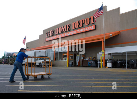 Un emplacement de vente au détail de Home Depot à Washington, DC. Banque D'Images