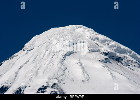 Close up du cratère du Volcan Lanin sur la frontière Argentine/Chili Banque D'Images