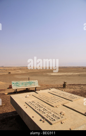 Vallée du Jourdain, le lieu de sépulture et mémorial aux aux membres des kibboutz Beit HaArava Banque D'Images