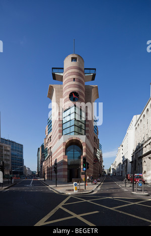 Immeuble de bureaux de style postmoderne par James Stirling, 1 Volaille , London, England, UK