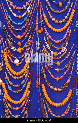 Colliers de perles à vendre Marrakech Maroc Banque D'Images