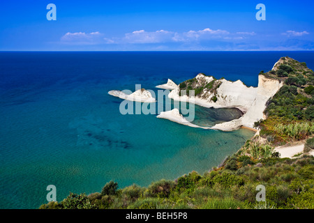 Les falaises en grès blanc de Cap Drastis, Corfou, Grèce Banque D'Images