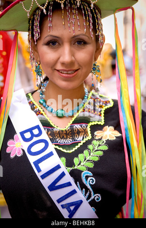 NYC Défilé hispanique (Desfile de la Hispanidad), célébrant le Hispanic-Latino Heritage, octobre est le Mois du patrimoine hispanique. Banque D'Images