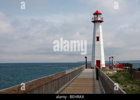 Phare de Wawatam sur le lac Huron à Saint Ignace Michigan aux États-Unis paysage à faible angle à l'extérieur de l'horizon personne aucune horizontale haute résolution Banque D'Images