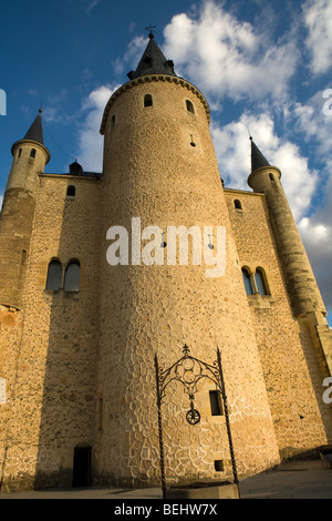 Voir d'Alcázar de Segovia, low angle, Segovia, Espagne Banque D'Images