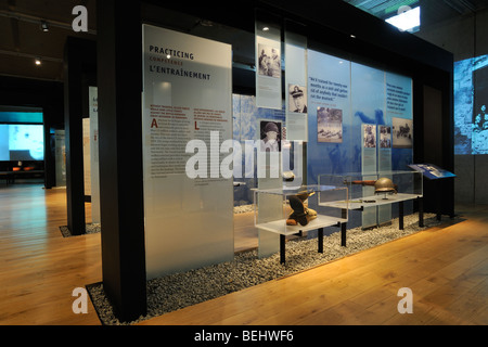 Intérieur de la WW2 musée au cimetière américain de Normandie à Colleville-sur-Mer, Normandie, France Banque D'Images