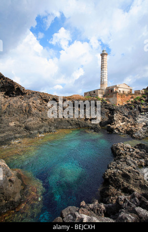 Phare, Punta Gavazzi, Ustica, Ustica, Sicile, Italie Banque D'Images