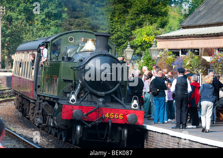 Tire dans le train à la station à Severn Valley Railway Automne Gala à vapeur, l'huile de Shropshire Banque D'Images