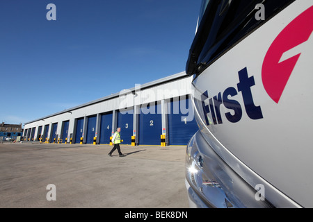 La première entreprise de transport, d'autobus et de l'Administration centrale à Aberdeen, Écosse, Royaume-Uni Banque D'Images