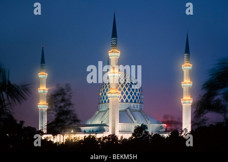 La mosquée bleue de Shah Alam, le Sultan Salahuddin Abdul Aziz Shah Mosquée, soir voir Banque D'Images
