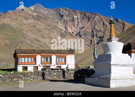 Maison traditionnelle. Rangdom village. Zanskar. L'Inde Banque D'Images