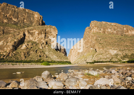 Santa Elena Canyon, les montagnes Chiso, Big Bend National Park, Désert de Chihuahuan, West Virginia, USA Banque D'Images