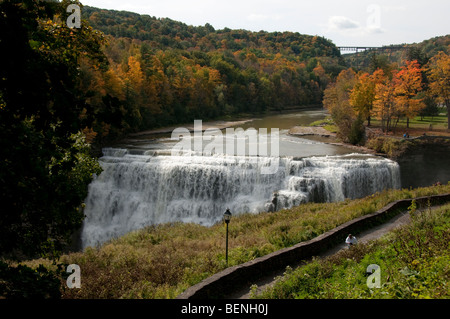 Upper Falls sur la rivière Genesee, NY USA Banque D'Images
