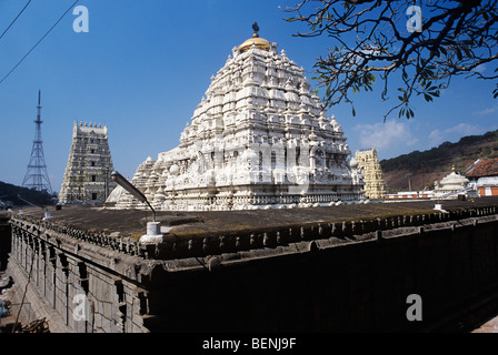 Narasimhaswamy Sri Varaha temple construit au 11e siècle dans la région de Simhachalam près de Visakhapatnam Andhra Pradesh Inde Banque D'Images