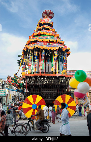 Au cours du défilé de char Temple Karthigai Deepam festival célébré dans les mois tamoul de Karthigai (Novembre - Décembre) Banque D'Images