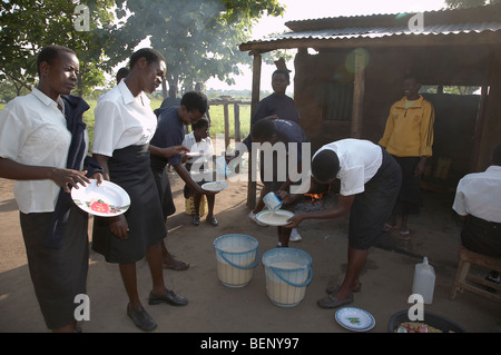 Soudan du Sud l'école primaire Lutaya, construit et financé par le Service jésuite aux réfugiés depuis 2005, Yei. Banque D'Images