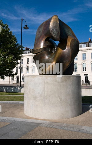 Henry Moore, pièce de fermeture, la sculpture, le sud de Londres Banque D'Images