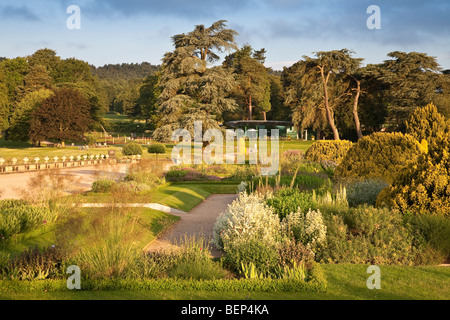 Vue sur le jardin à l'Italienne à Trentham Gardens, Stoke on Trent, Staffordshire en Angleterre Banque D'Images