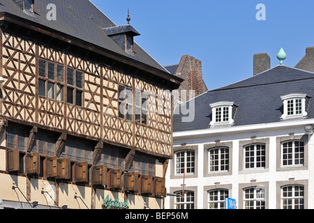 Maisons historiques comme Het Zwaard / 't Sweert sur la Place du marché, Hasselt, Belgique Banque D'Images