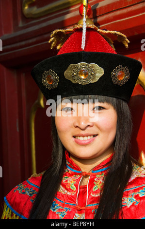 Femme portant le costume traditionnel chinois Beijing Chine Banque D'Images