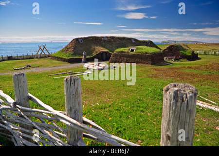 Long house reconstruit à l'Anse aux Meadows, lieu historique national du Canada et l'UNESCO World Heritage Site, le nord de l'Peninsu Banque D'Images