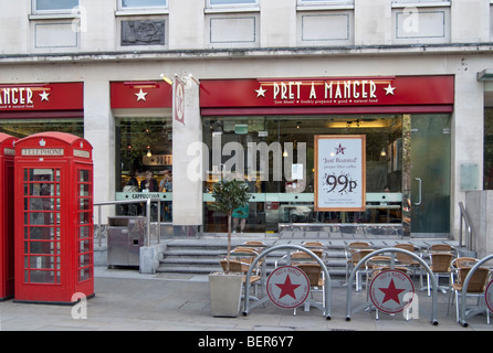 Pret a manger sandwich shop à St Martin's Place, près de Trafalgar Square, Londres. Banque D'Images