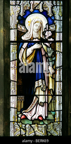 Un vitrail représentant Saint Mary, église de St Andrew et St Mary, Langham, Norfolk Banque D'Images