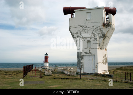 Corne de brume au point d'Ayre sur la côte nord de l'île de Man Banque D'Images