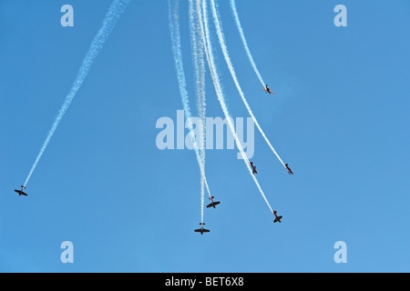 Avions / Avions d'La Gendarmerie royale marocaine Air Force / Marche verte volant à l'Airshow de Coxyde, Belgique Banque D'Images