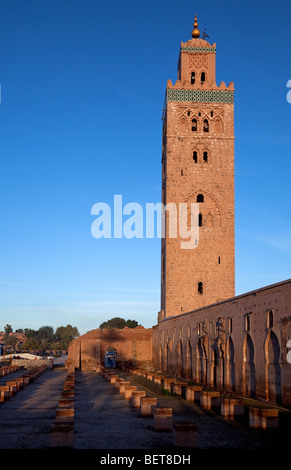 Mosquée Kutubiyya et Dar el Hajar (Maison de la pierre), Marrakech, Maroc Banque D'Images