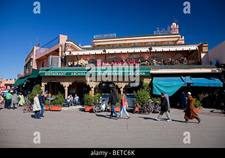 Café Argana sur la place Jemaa el-Fna, Marrakech, Maroc Banque D'Images