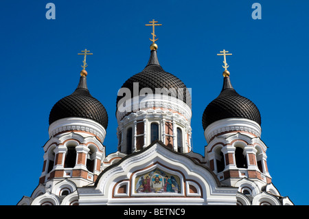 Les coupoles en forme d'oignon de la cathédrale russe orthodoxe Alexandre Nevsky, Tallinn, Estonie Banque D'Images