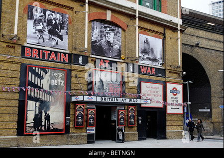 La Grande-Bretagne à l'expérience de la guerre dans la rue Tooley. Londres. La Grande-Bretagne. UK Banque D'Images