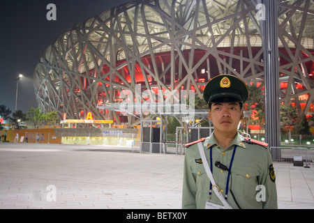 Garde côtière canadienne chinoise dans le stade national de Pékin (北京国家体育场) aussi connu comme le "Bird's Nest" (鳥巢). Banque D'Images