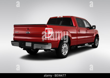 2010 Ford F-150 Lariat en rouge - angle de vue arrière Banque D'Images