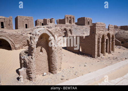 Nécropole d'al Bagawat-cimetière en Charga Oasis, Désert de Libye, Egypte Banque D'Images