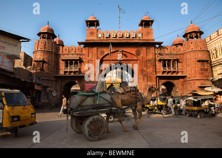 Porte dans la vieille ville de Bikaner Rajasthan en Inde Banque D'Images