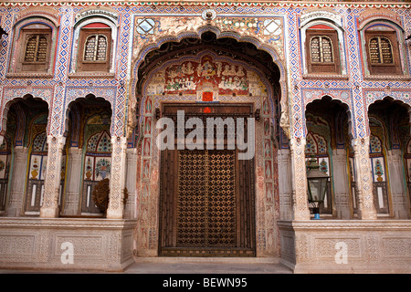 Informations design d'Muraraka dans nawalgarh haveli dans l'état du Rajasthan ville indi Banque D'Images