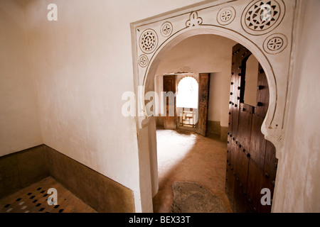 Prix de l'étudiant à l'intérieur du Collège islamique Medersa Ben Youssef le nom d'amoravid Sultan Ali Ibn Yusuf. Marrakech Maroc Banque D'Images