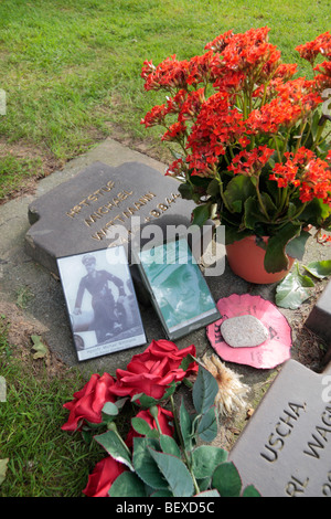 La tombe de Michael Wittmann dans le cimetière allemand de la Cambe, Normandie, France. Banque D'Images