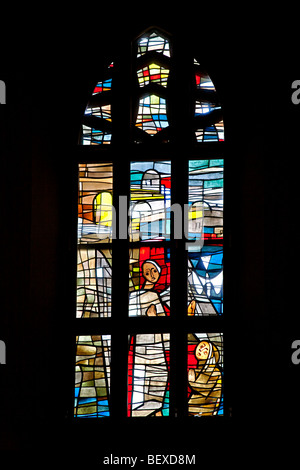 Vitrail moderne Marktkarche St Nicolai église St Nicolas Hamelin Allemagne Banque D'Images