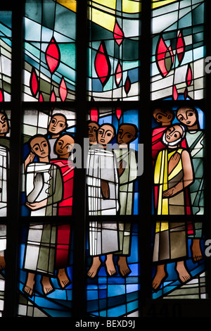 Vitrail moderne Marktkarche St Nicolai église St Nicolas Hamelin Allemagne Banque D'Images