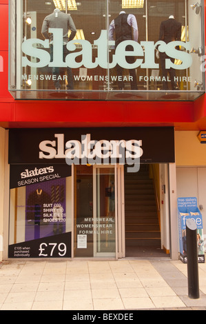Magasin de vêtements Slaters à Norwich, Norfolk, UK Banque D'Images