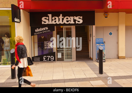 Magasin de vêtements Slaters à Norwich, Norfolk, UK Banque D'Images