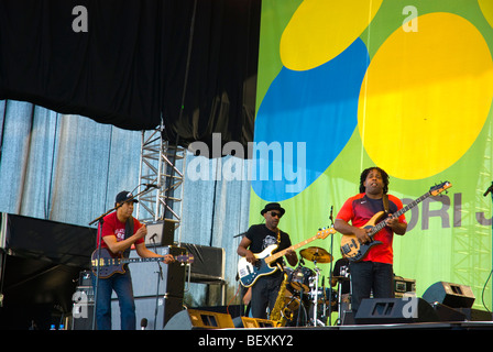 Stanley Clarke, Marcus Miller et Victor Wooten effectuant au Festival de Jazz de Pori Finlande Europe 2009 Banque D'Images