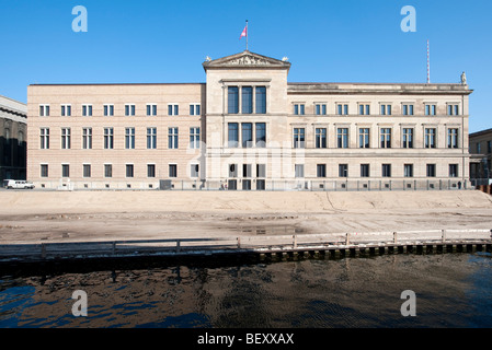 Neues Museum ou le nouveau musée sur Museumsinsel ou l'île aux musées à Berlin Banque D'Images