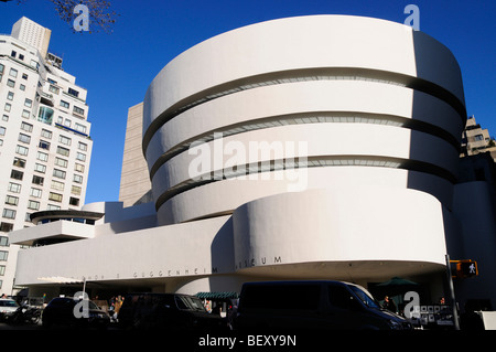 Musée Guggenheim, Cinquième Avenue, New York Banque D'Images