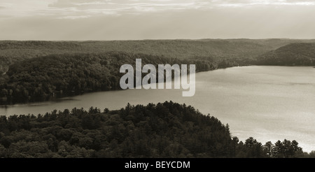 Aerial paysages du Lake of Bays en automne. Dorset, Muskoka, Ontario, Canada. Banque D'Images